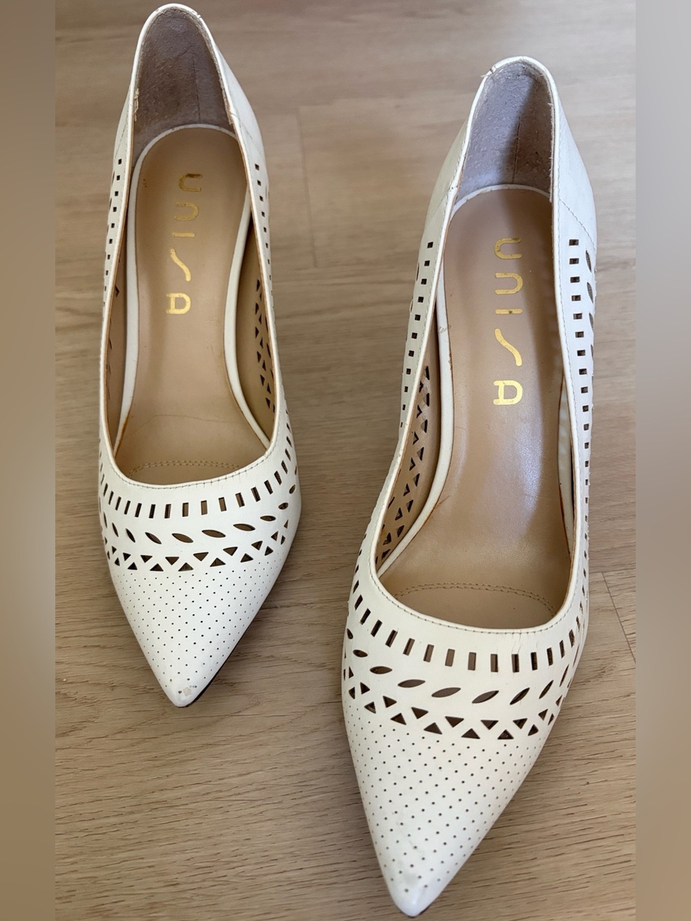 Unisa Cream Laser-Cut Pointed-Toe Pumps 8.5